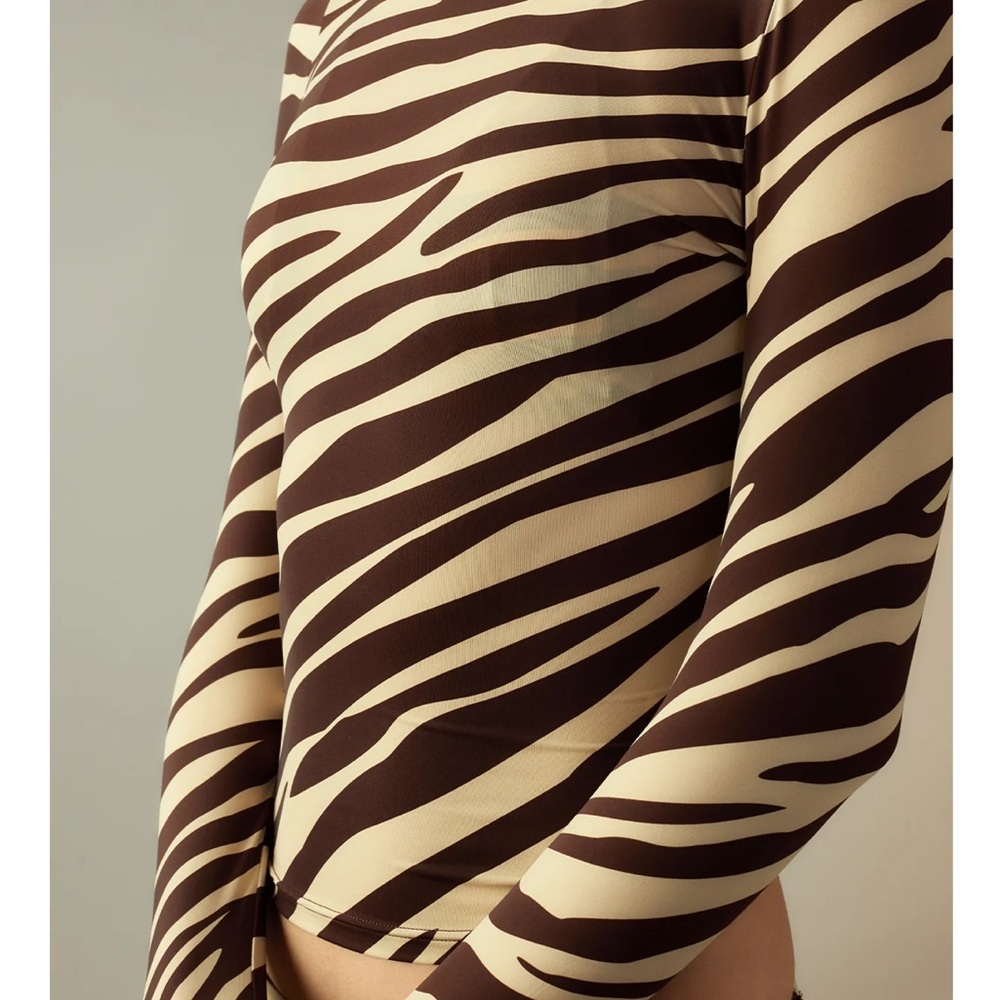 Cynthia Rowley Zebra Print Bikini - Brown and Cream 3 pieces includes Rashguard - Picture 7 of 13
